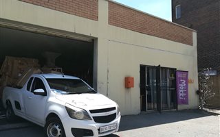 838 m² Industrial space in Wynberg
