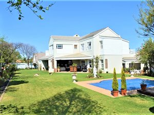 4 Bed House in Summerset