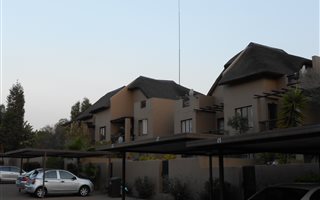 2 Bedroom Apartment in Sunninghill