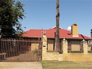 3 Bed House in Howick West