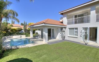 4 Bedroom House in Dainfern Ridge