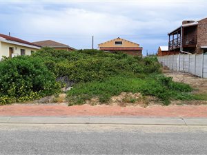 325 m² Land available in Kleinkrantz