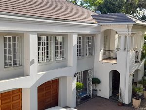 8 Bed House in Baileys Muckleneuk