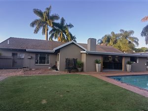 4 Bed House in Dorandia