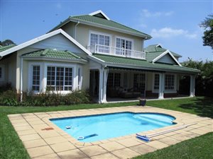 3 Bed Duplex in Mt Edgecombe Estate 1 & 2