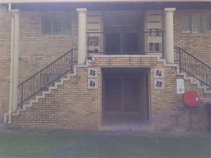 2 Bed Townhouse in Ravensklip
