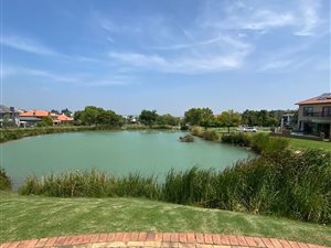 692 m² Land available in Rietvalleirand