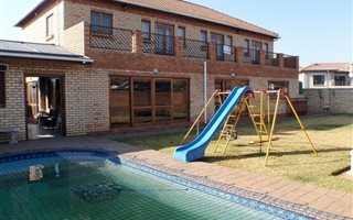 5 Bedroom House in Vanderbijlpark SE8