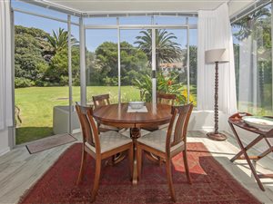 2 Bed Apartment in Eastcliff