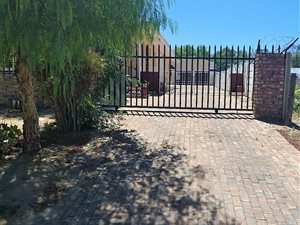 7 Bed House in Oudtshoorn