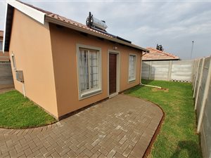 2 Bed House in Katlehong