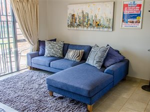 2 Bedroom Apartment in Mooikloof Gardens