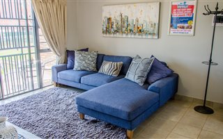 2 Bedroom Apartment in Mooikloof Equestrian Estate