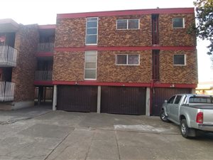 2 Bed Apartment in Vanderbijlpark SW1