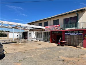 5 Bed House in Bosmont