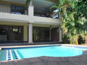 5 Bed House in La Lucia