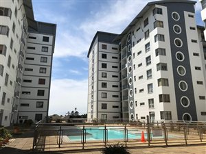 2 Bed Apartment in Claremont