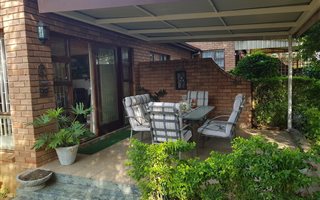 2 Bedroom Simplex in Montrose