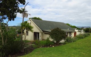 3 Bedroom House in Hunters Home