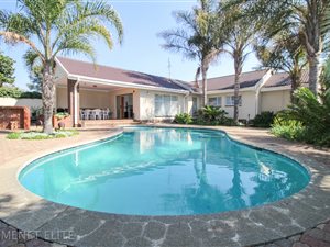 3 Bed House in Dunnottar
