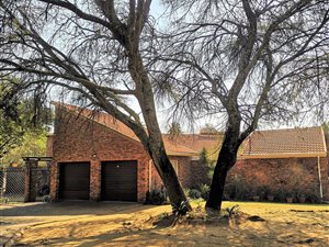 3 Bed House in Moreleta Park