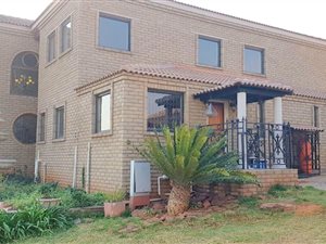 11.5 ha Farm in Protea Ridge
