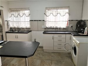 4 Bed House in Glenlily