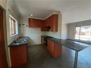 2 Bed Townhouse in Rensburg