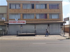 81 m² Commercial space in Gezina