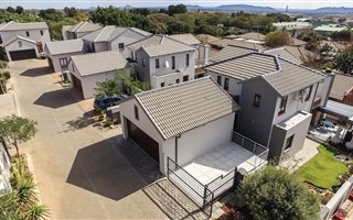 3 Bedroom Cluster in Montana Park