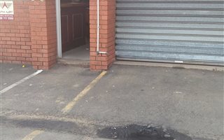103 m² Commercial space in Alton