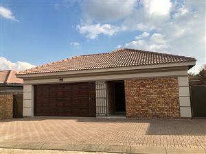 3 Bed Simplex in Newmarket Park