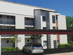 2 Bed Apartment in Jackal Creek Golf Estate