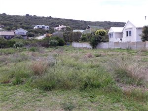 791 m² Land available in Outeniqua Strand