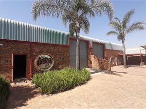 1400 m² Commercial space in Alberton