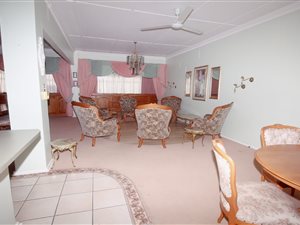 3 Bed Apartment in West Porges