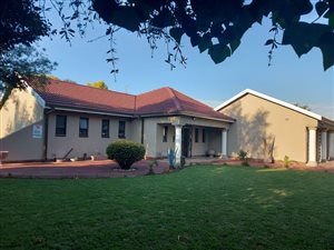 4 Bed House in Vanderbijlpark SE2