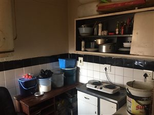 Studio Apartment in Joubert Park