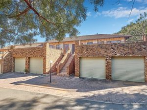 2 Bed Flat in Wilgeheuwel