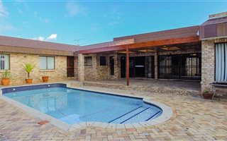 4 Bedroom House in Summerstrand