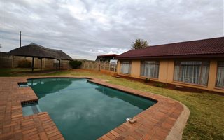 3 Bedroom House in Flora Gardens