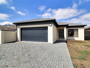 3 Bed House in Fairview Golf Estate