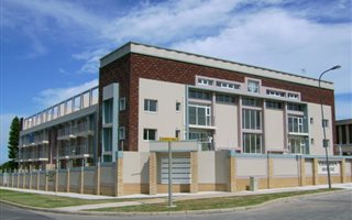 2 Bedroom Apartment in Mount Croix