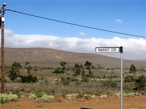1285 m² Land available in Willowmore
