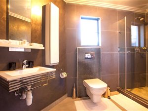 2 Bed Apartment in Melrose Arch