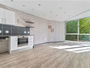 2 Bed Apartment in Green Point