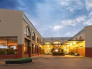 3100 m² Commercial space in Newlands East