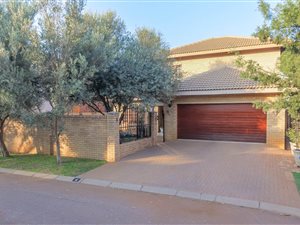 3 Bed House in Clubview