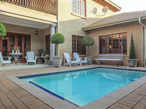 3 Bed House in Clubview
