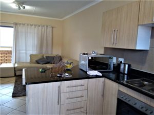 2 Bed Apartment in Mooikloof Equestrian Estate